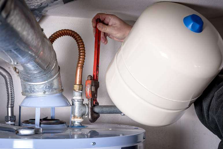 Hot Water Heater Repair Kansas City 64110-John the Plumber