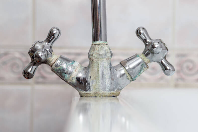 CLR Clear Pipes & Drain  Cleans Plumbing by Dissolving Clogs in Sinks,  Showers & Toilets